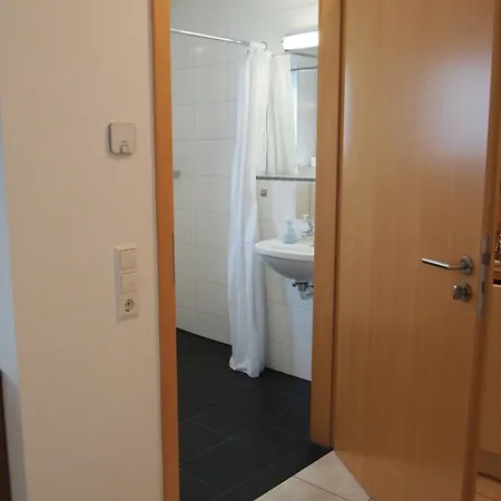 Ferienwohnung 7Schwaben Bad Urach Zimmer foto